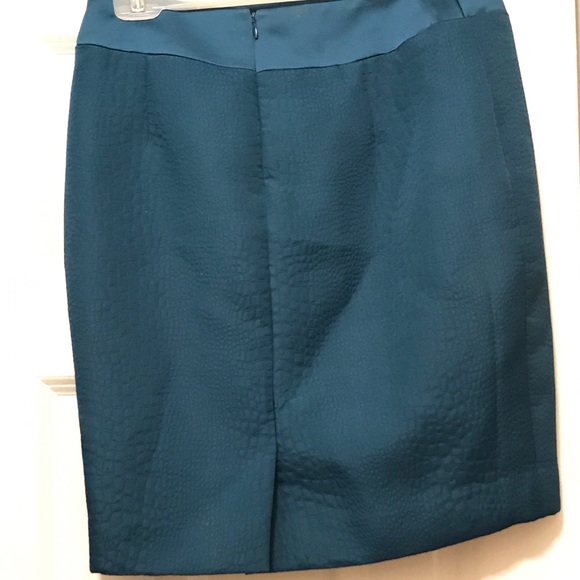 Albert Nipon  animal print Teal skirt - Picture 2 of 3